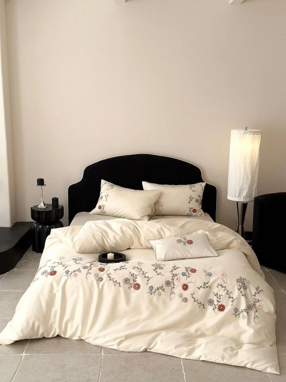 Satin Bedding Set Temperature-Regulating Floral Embroidery