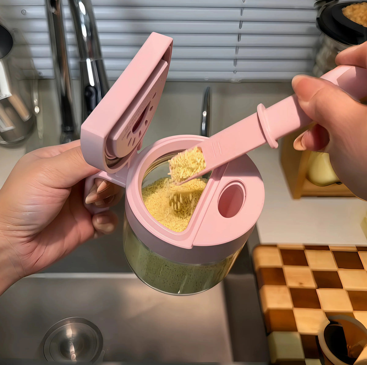Seasoning Jar Glass Built-In Scoop & Airtight Seal