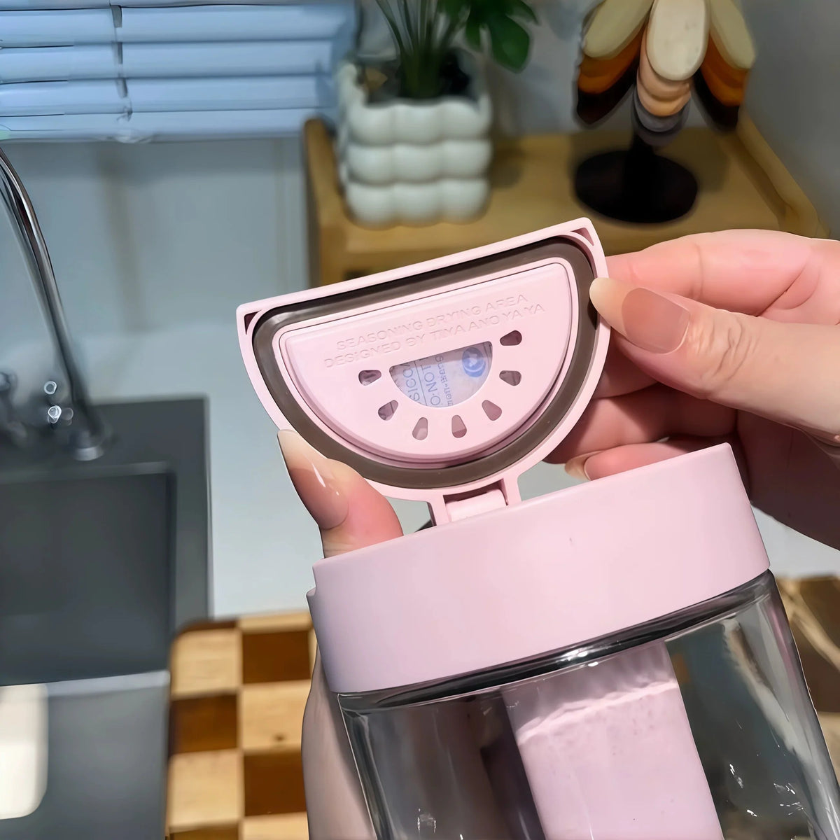 Seasoning Jar Glass Built-In Scoop & Airtight Seal