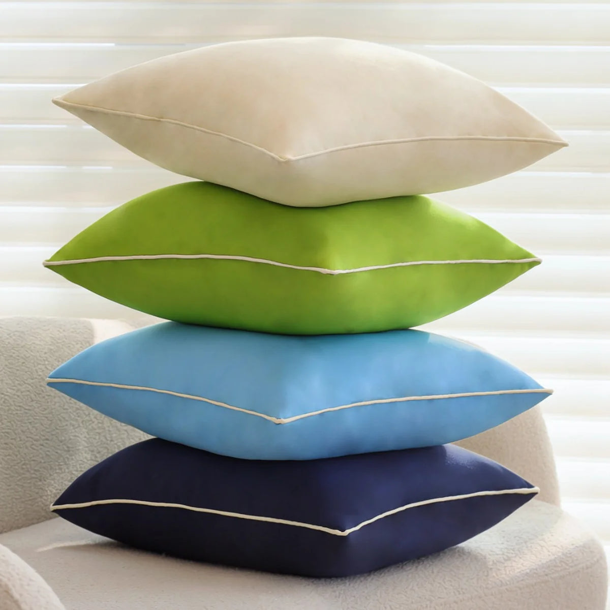 Square Pillow Cover Microvelvet Piped 18×18