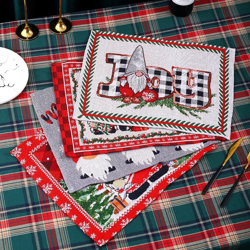 Tablecloth Santa Pattern Durable & Machine-Washable