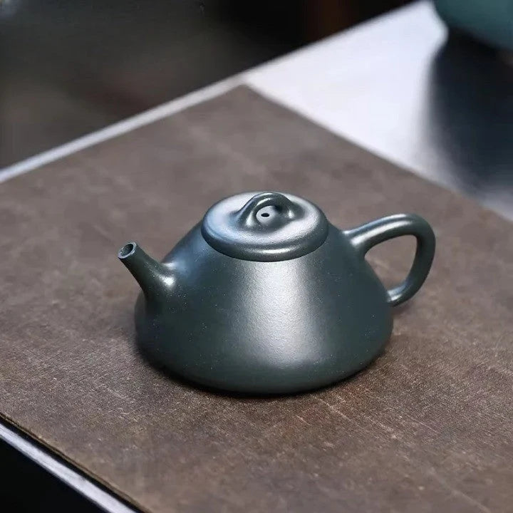 Teapot Handmade Purple Clay Heat-Retaining 6.1 fl oz