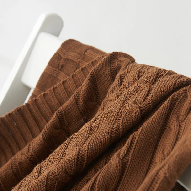 Throw Blanket Cable-Knit Design Machine-Washable Soft Yarn
