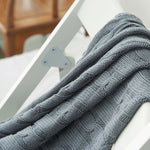 Throw Blanket Cable-Knit Design Machine-Washable Soft Yarn