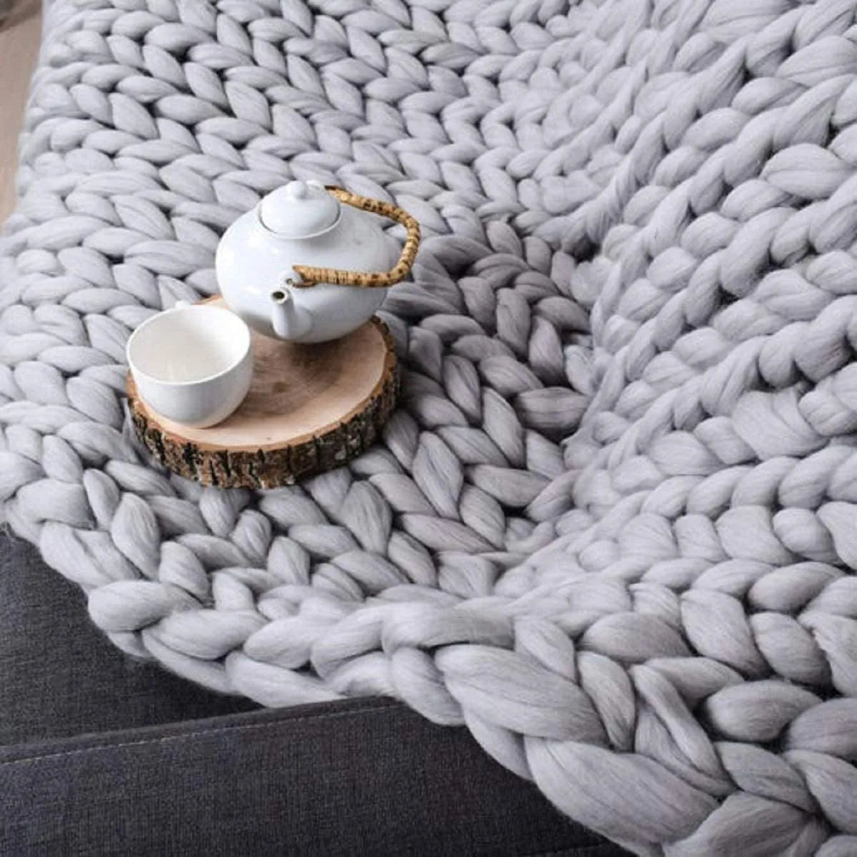 Throw Blanket Chunky Wool Plush & Warm