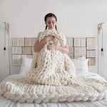 Throw Blanket Chunky Wool Plush & Warm
