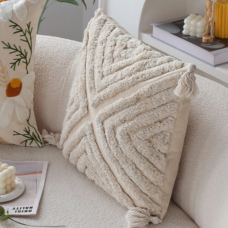Throw Pillow Cover Hand-Tufted Daisy Cotton-Linen Concealed Zipper