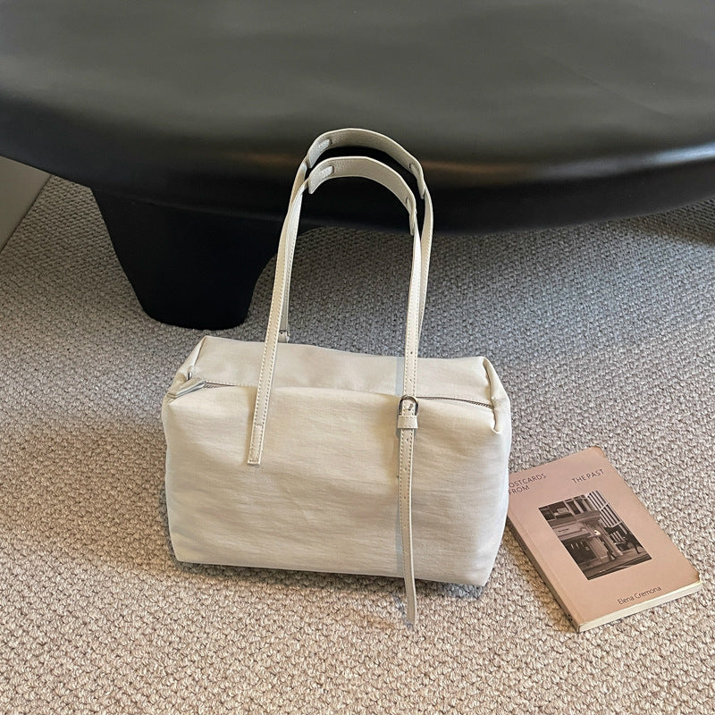 Travel Duffel Bag Spacious Water-Resistant Adjustable Strap