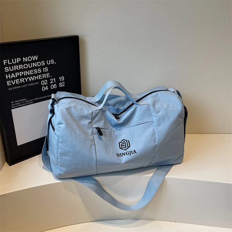 Travel Duffel Bag Water-Resistant Fabric & Multiple Pockets
