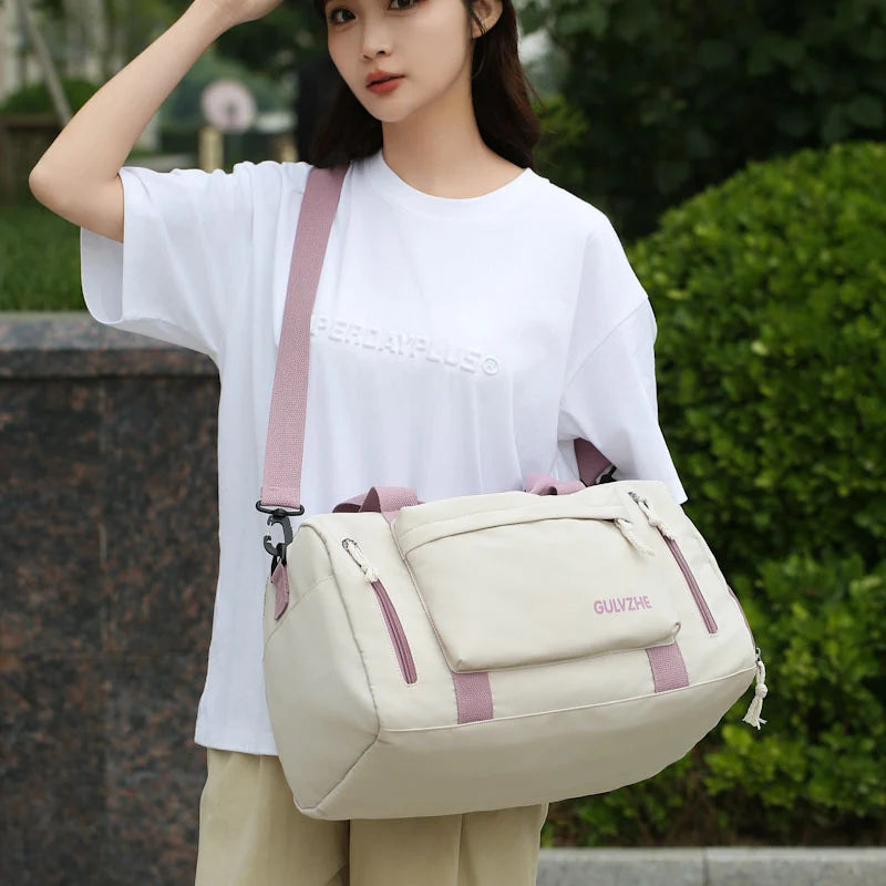 Travel Duffle Bag Large Capacity Multiple Pockets & Water-Resistant