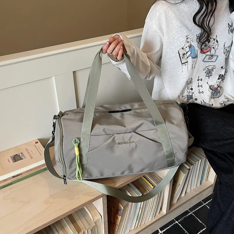 Travel Duffle Bag Spacious Multi-Compartment Tear-Resistant Polyester
