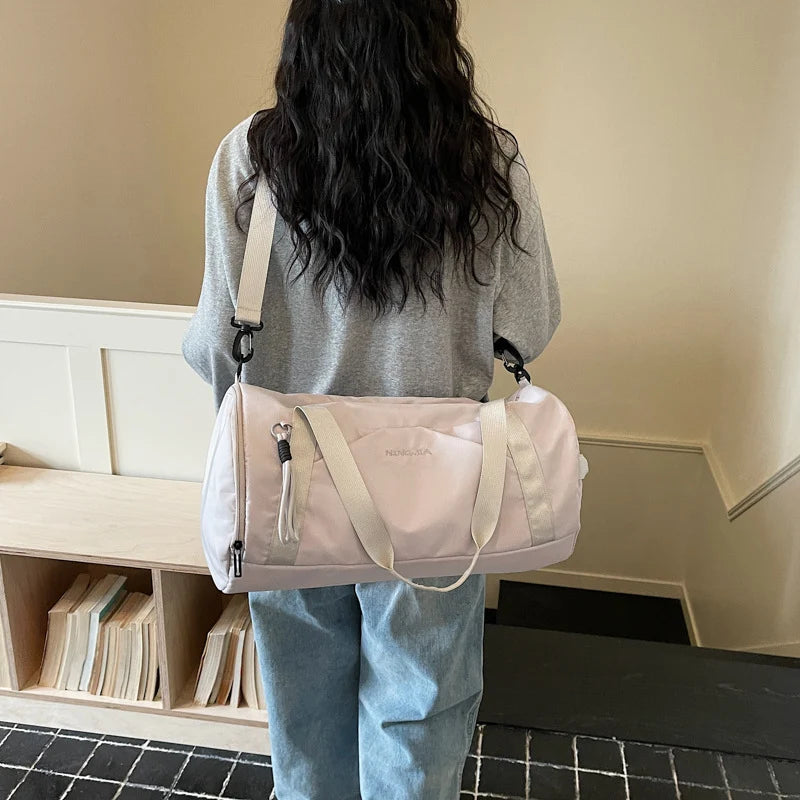 Travel Duffle Bag Spacious Multi-Compartment Tear-Resistant Polyester
