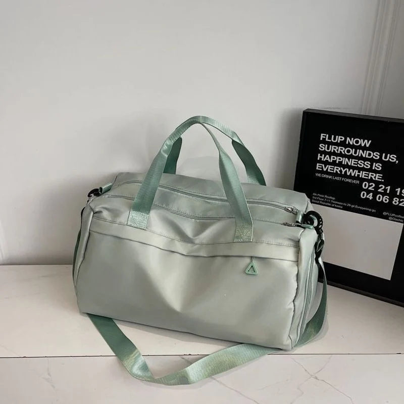 Travel Duffle Bag Spacious Water-Resistant Fabric Organized Pockets