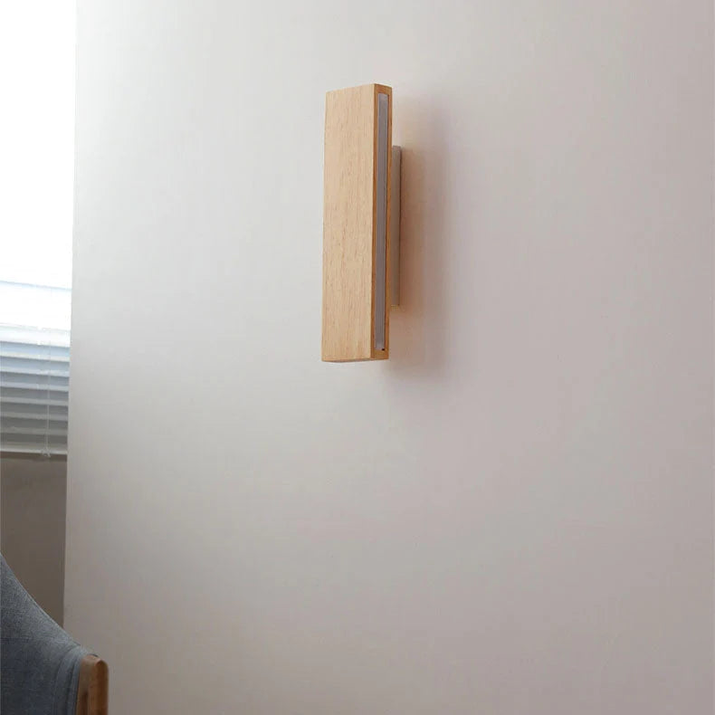 Wall Lamp 360° Swivel Integrated Warm LED Aluminum & Wood
