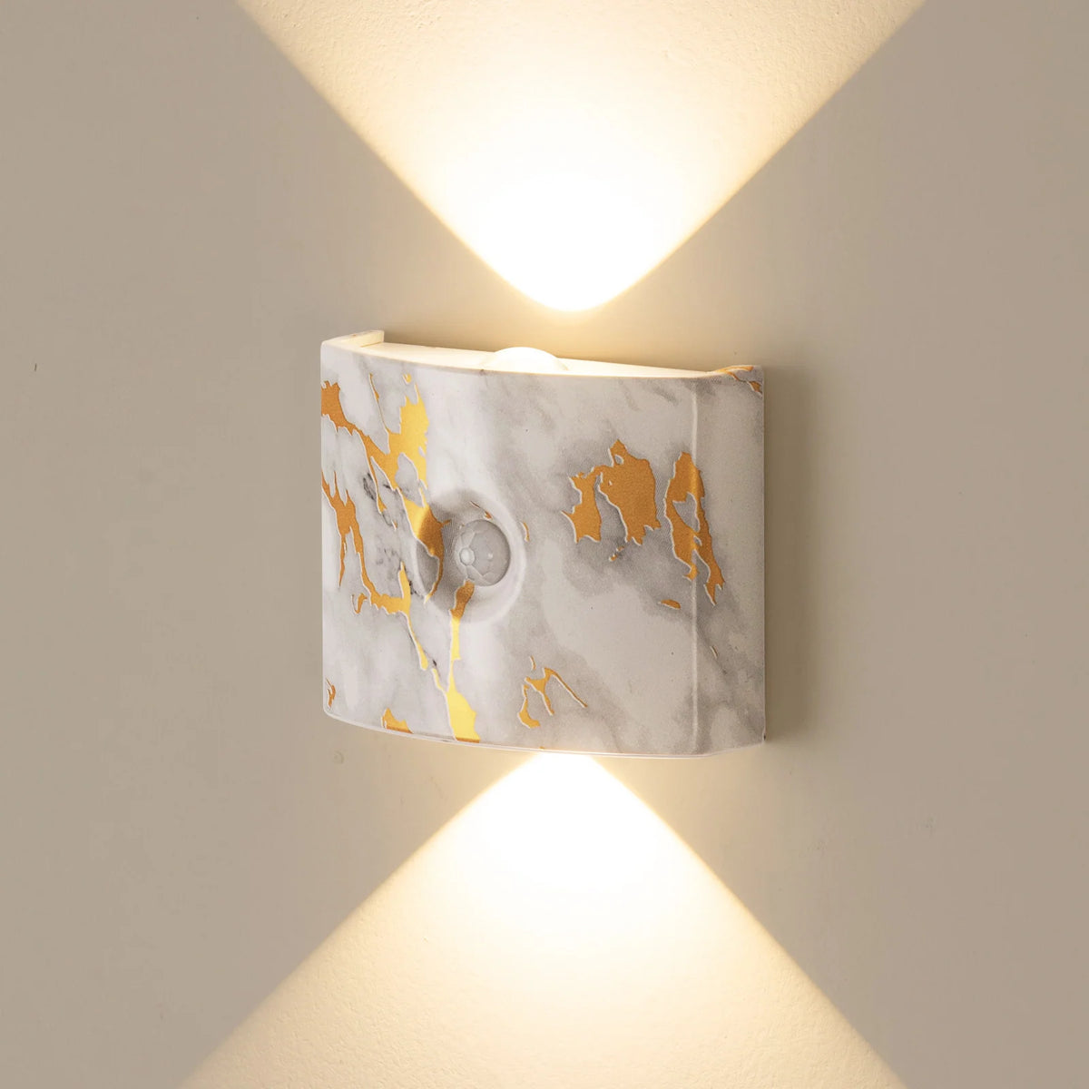 Wall Light Motion-Sensor LED Battery-Powered Automatic On/Off