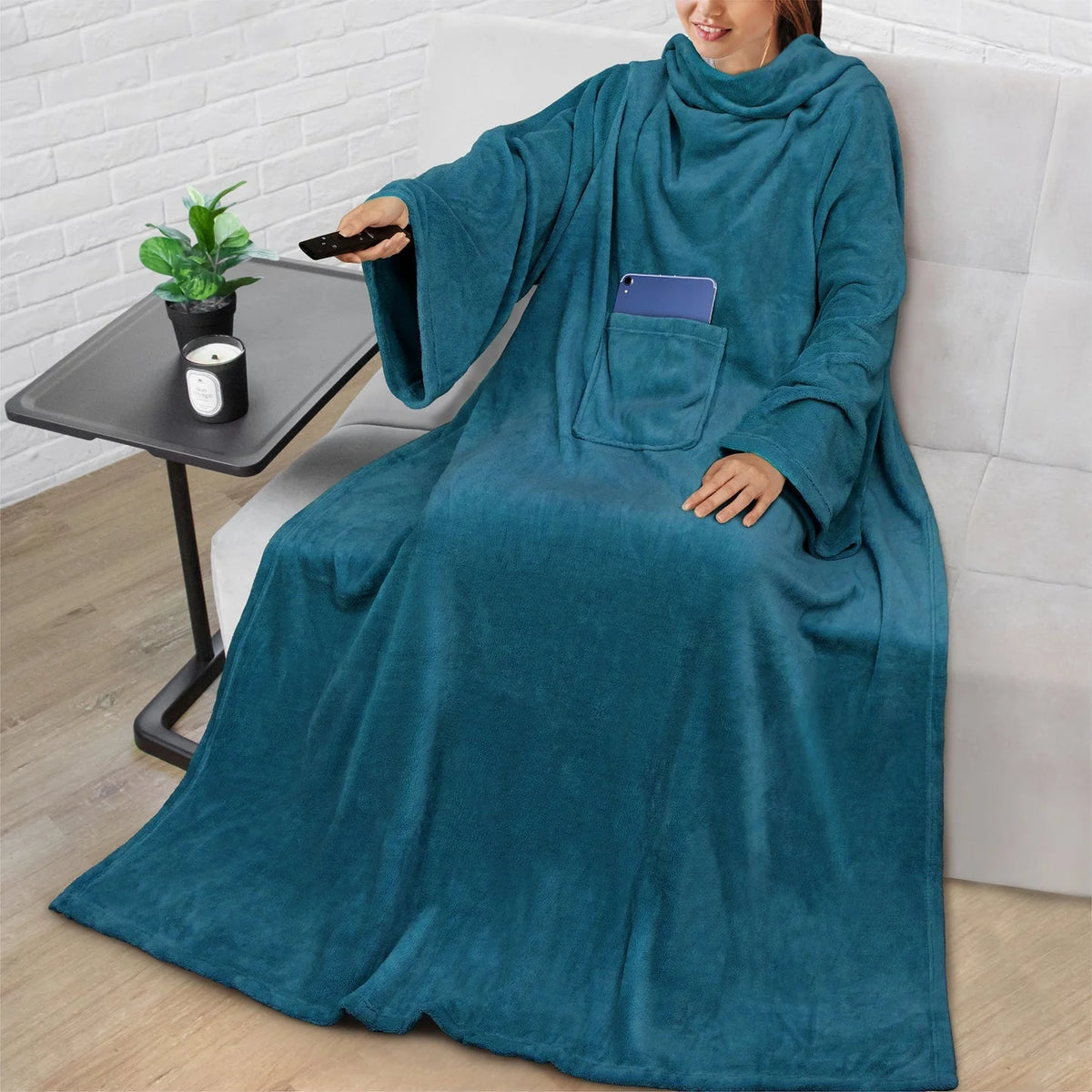 Wearable Fleece Blanket Oversized With Sleeves & Front Pocket