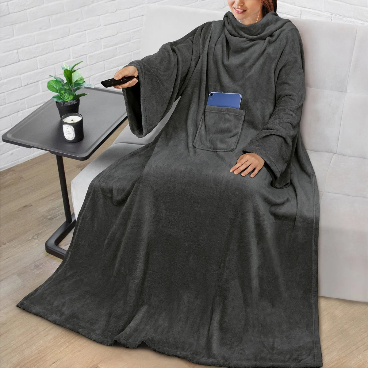 Wearable Fleece Blanket Oversized With Sleeves & Front Pocket