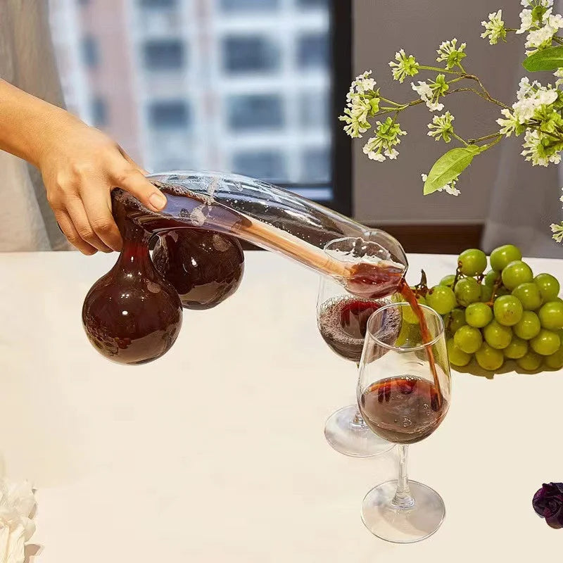 Wine Decanter Curved Glass Aerating Design