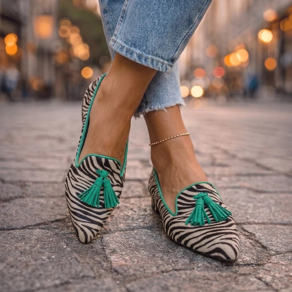 Women's Slip-On Flats Brushed Flannel Pointed Toe Cushioned Lining