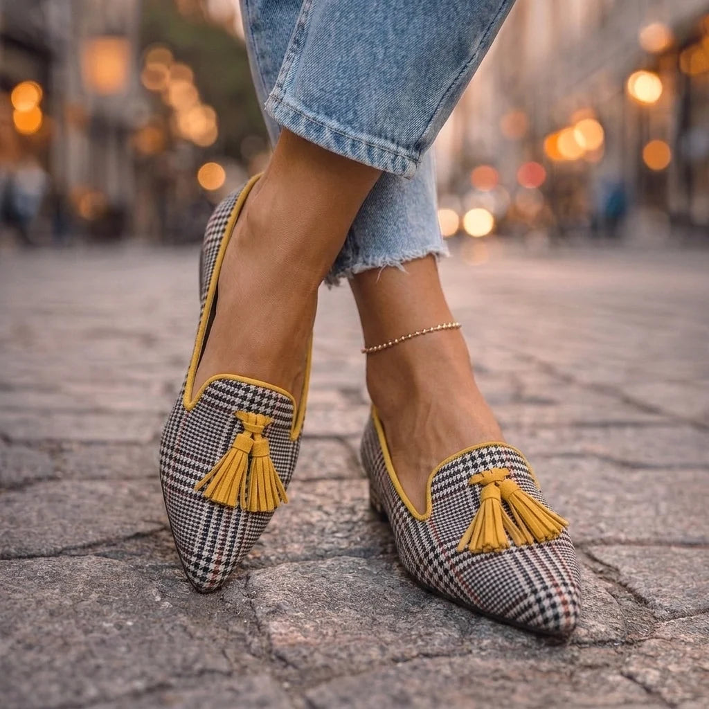 Women's Slip-On Flats Brushed Flannel Pointed Toe Cushioned Lining
