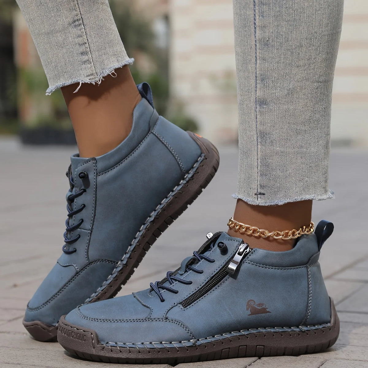 Women’s Sneakers Wide Toe Box Arch Support Non-Slip Sole