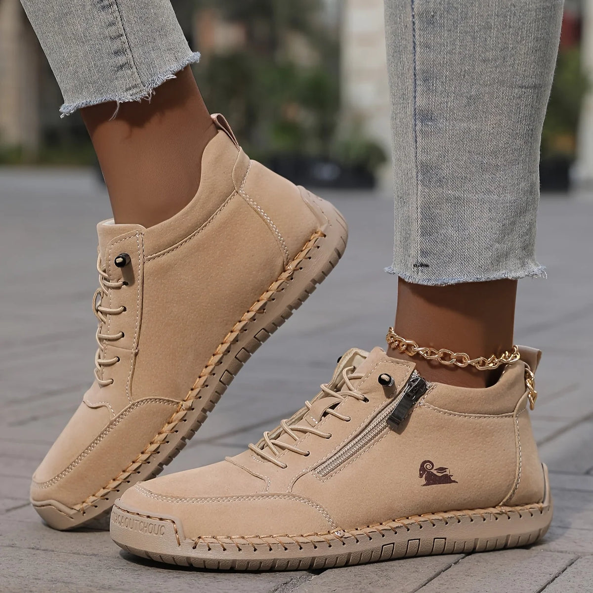 Women’s Sneakers Wide Toe Box Arch Support Non-Slip Sole