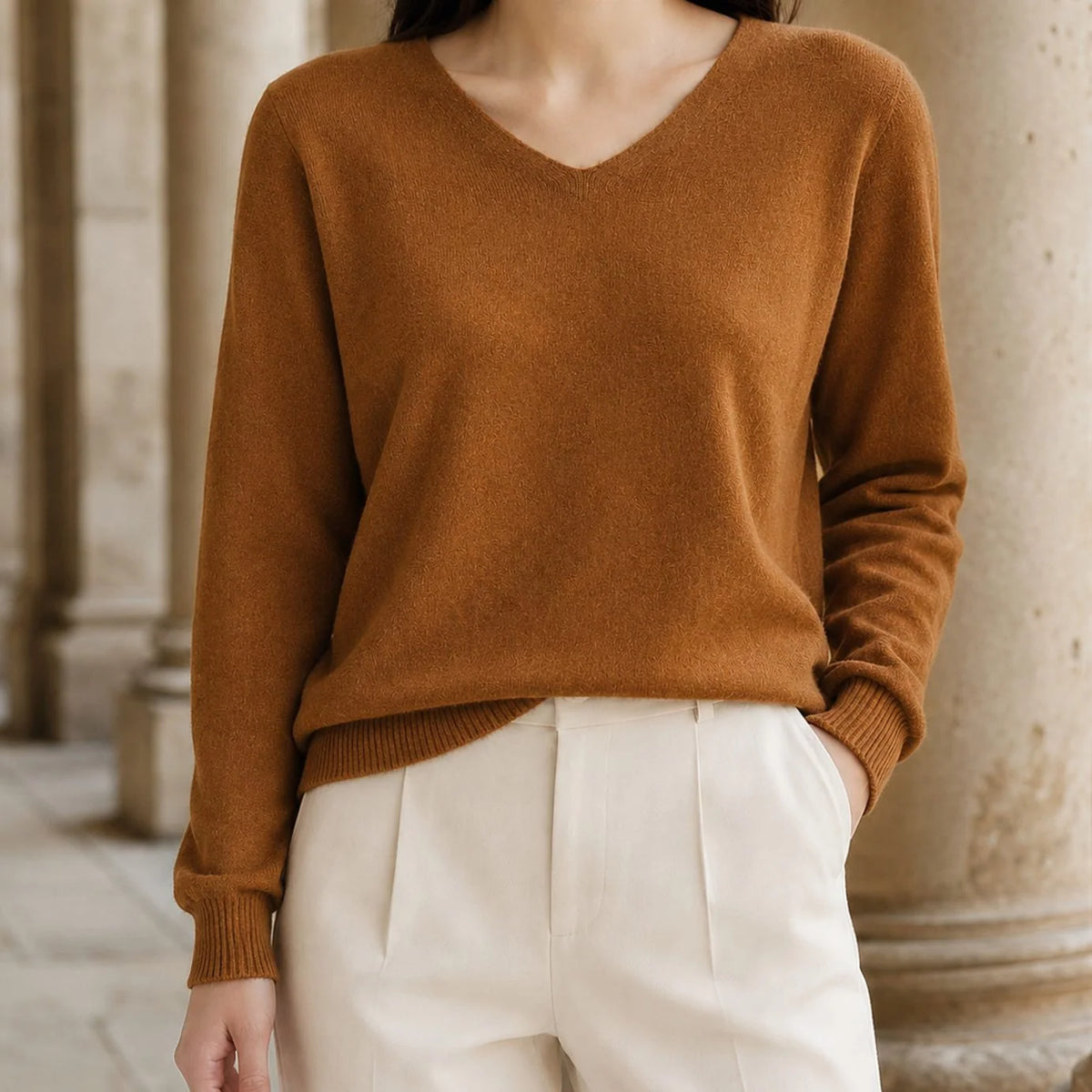 Women's Sweater Fine Wool V-Neck Relaxed Fit