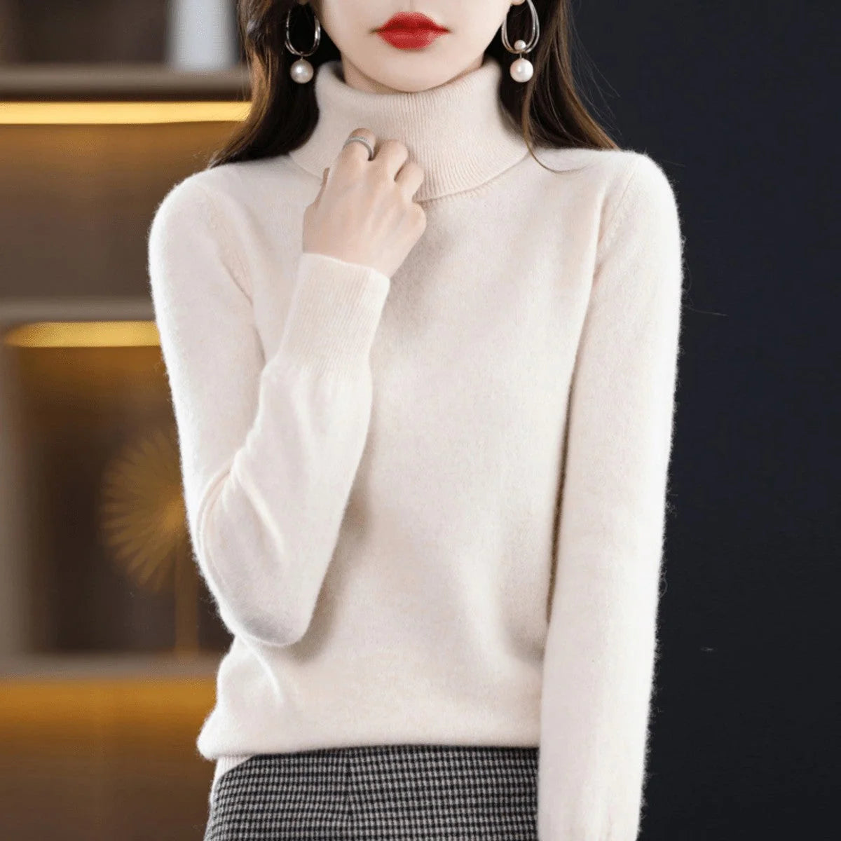 Women's Wool Jumper Lightweight Roll Neck Fitted Knit
