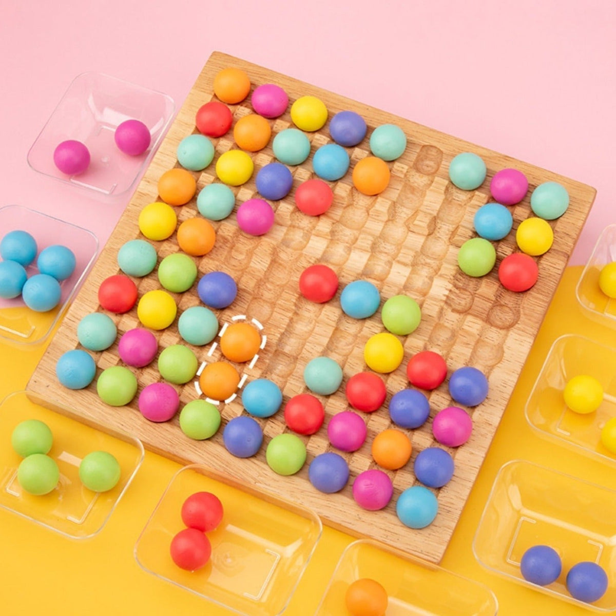 WOODPLAY - Wooden game board for the bead game