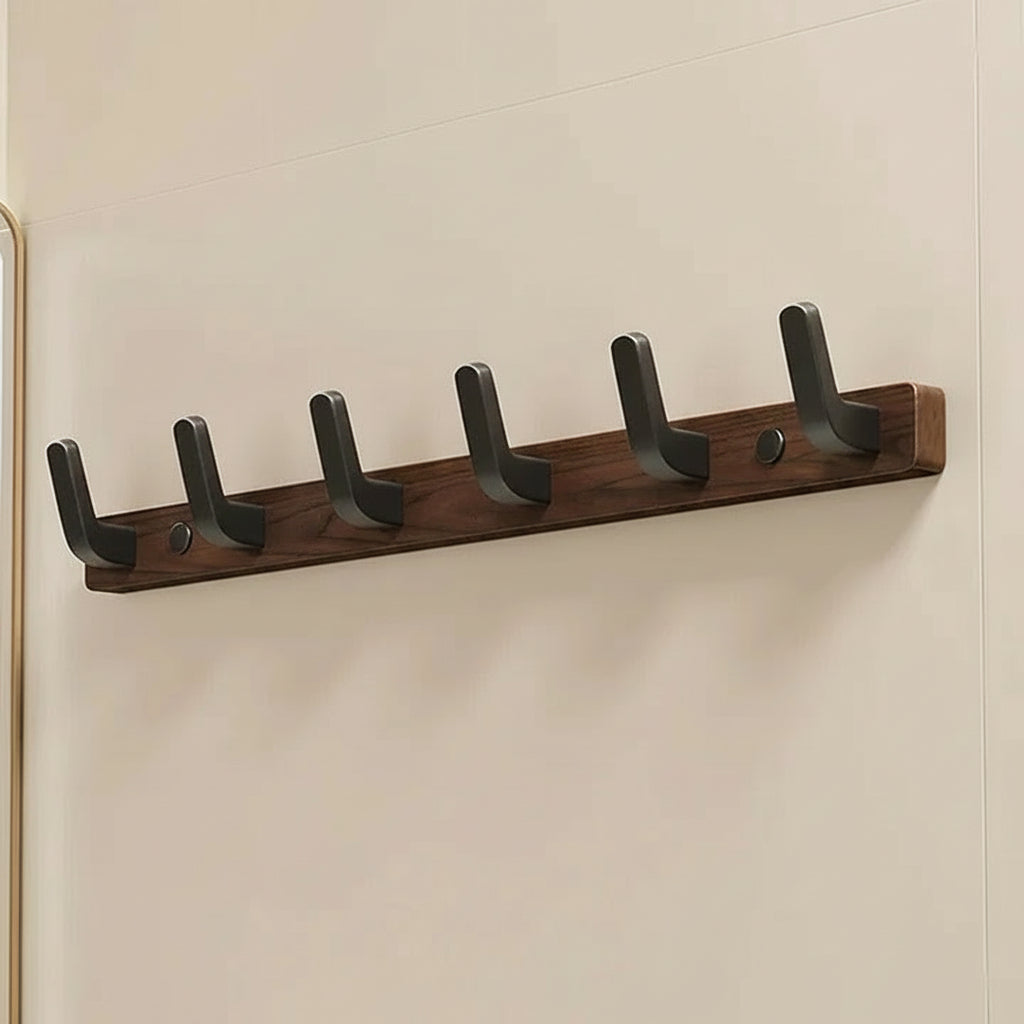 Wandhaken aus Holz und Metall – Stilvolle Aufbewahrungslösung