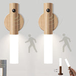 Kabellose Wandlampe mit Bewegungsmelder aus Holz