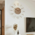 Wanduhren aus Buchenholz im skandinavischen Design