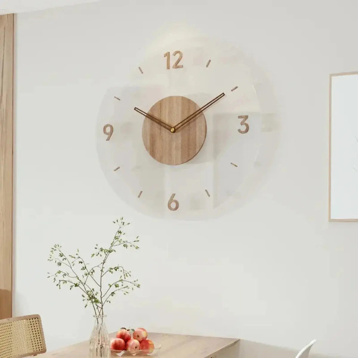 Wanduhren aus Buchenholz im skandinavischen Design