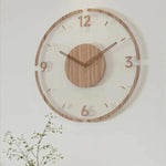 Wanduhren aus Buchenholz im skandinavischen Design