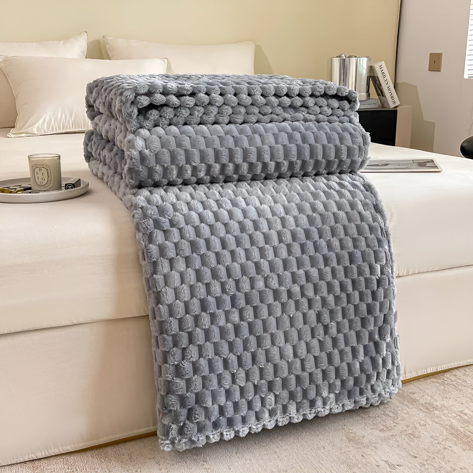 Cuddly Blanket – Soft and Warm for Your Home
