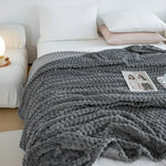 Cozy Blanket - Luxurious fleece blanket for sofa and bed