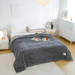 Cozy Blanket - Luxurious fleece blanket for sofa and bed