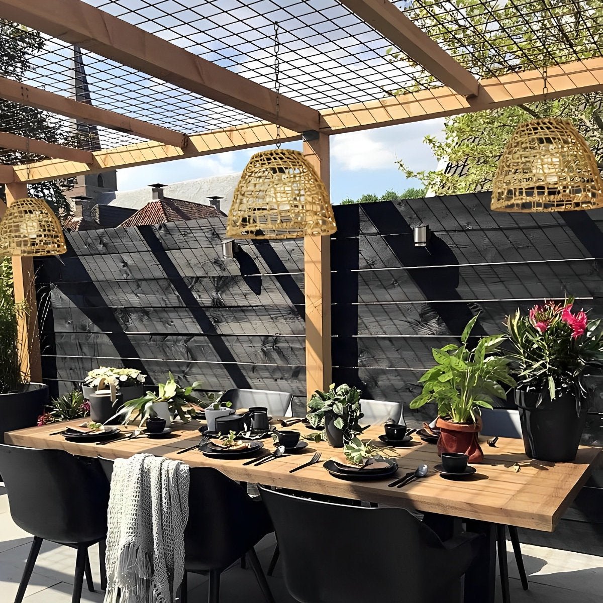 Solarhängelampe im Glockendesign – Wetterfest für den Garten