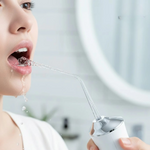 Wasserstrahlgerät für gründliche Mundpflege | Flexibel einstellbare Reinigungsmodi | Austauschbare Düsen