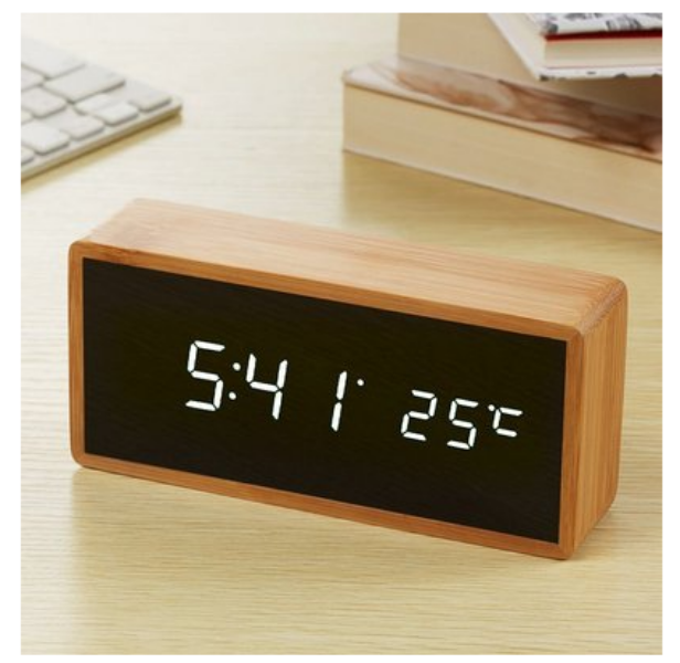 Sustainable LED Alarm Clock – Digital Clock with Temperature Display & Sound Detection