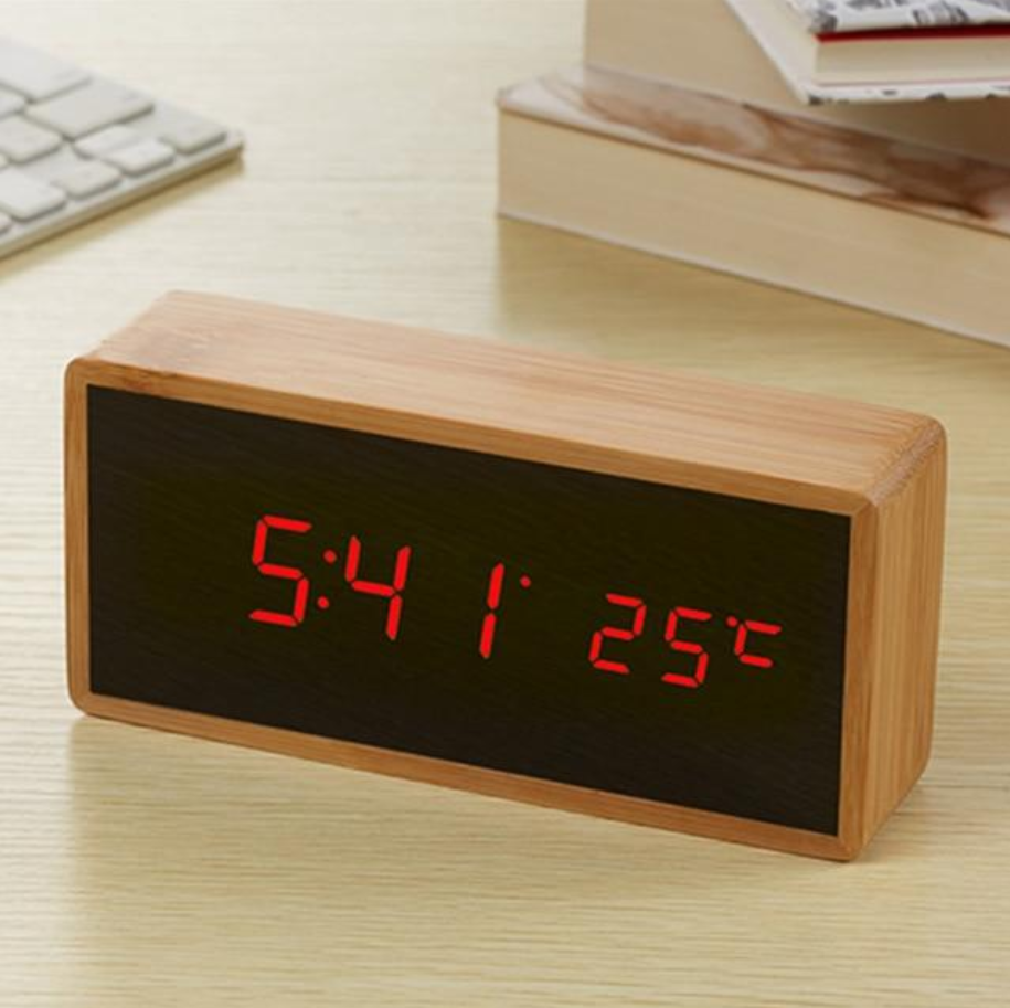 Sustainable LED Alarm Clock – Digital Clock with Temperature Display & Sound Detection
