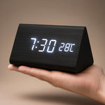 Eleganter Digitalwecker mit LED-Anzeige und Temperatur