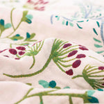 Sanfte Blüten Decke für Komfort und Stil