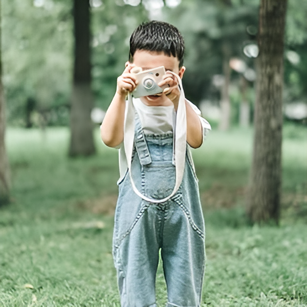 Wooden Camera - Smile and take a photo