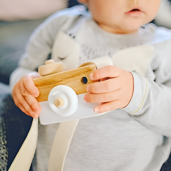 Wooden Camera - Smile and take a photo