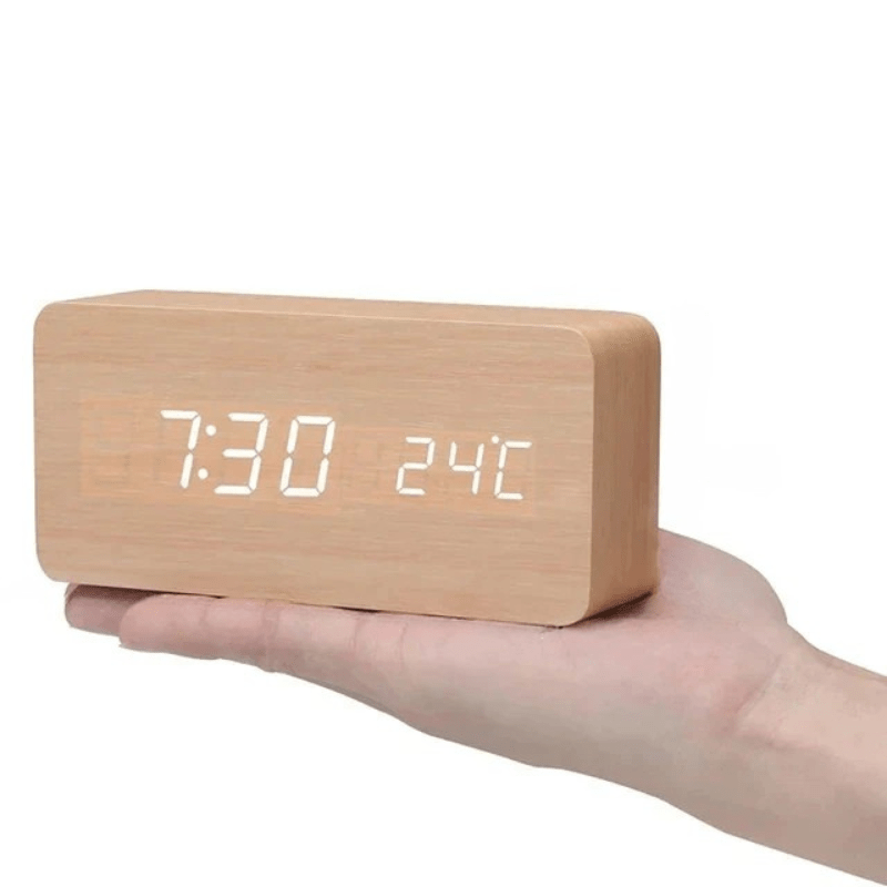 SmartWood – Intelligent Wooden Wall Clock with Voice Control