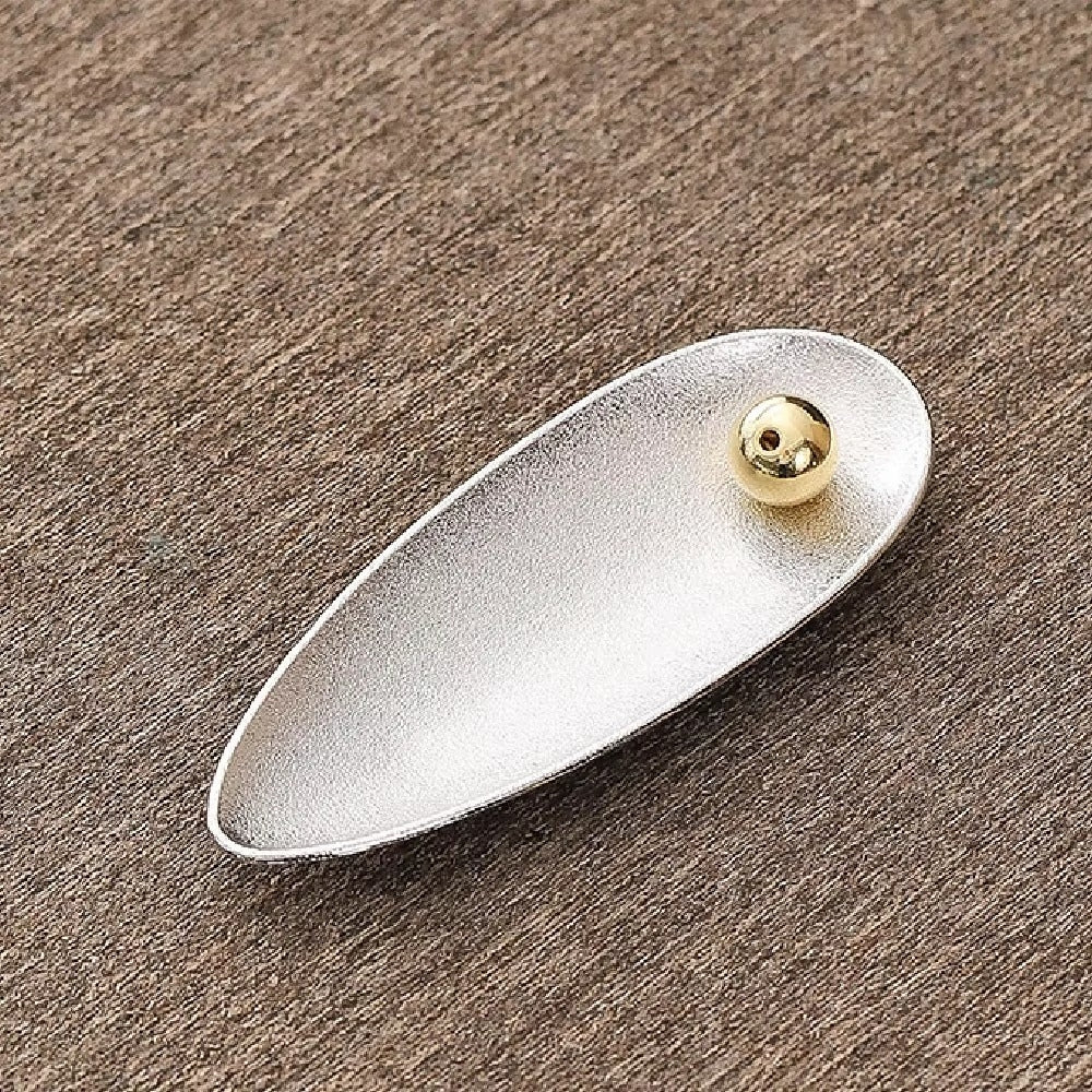 Eleganter Räucherstäbchenhalter aus Metall | AromaLux