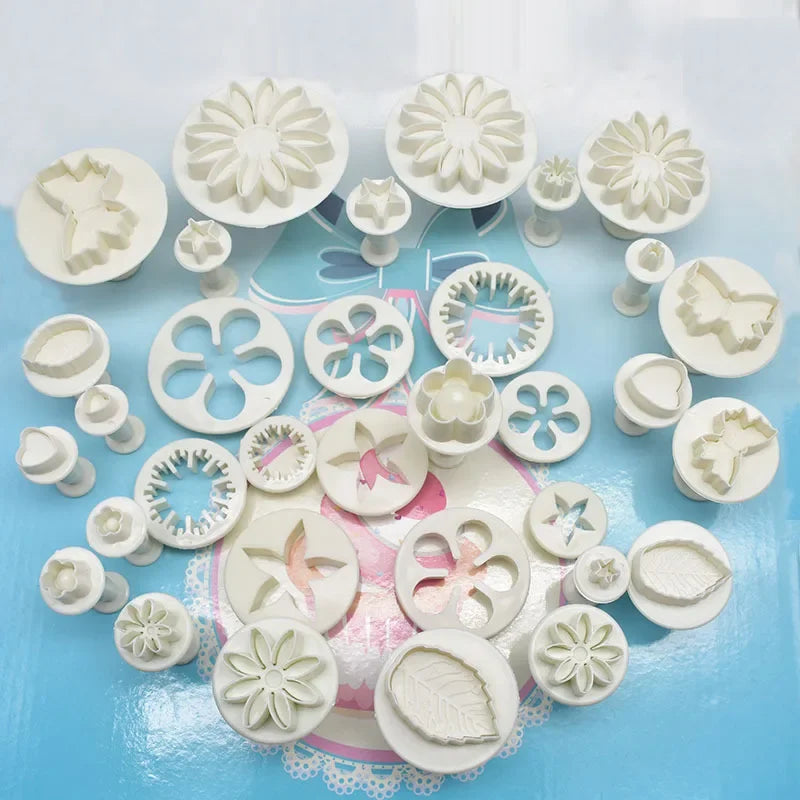 Creative Cake and Cookie Cutter Set – 33 Pieces