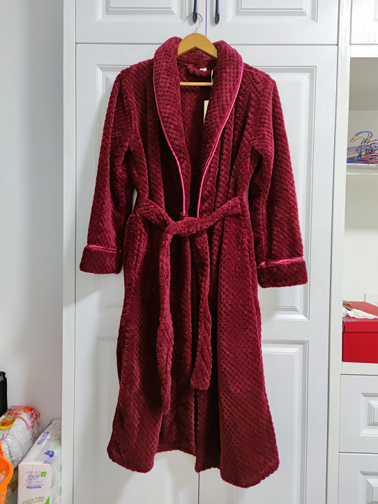 Comfortable Bathrobe | Soft & Stylish | With Belt and Collar