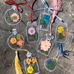 Set mit getrockneten Blumen-Lesezeichen – 30 Stück mit Quaste
